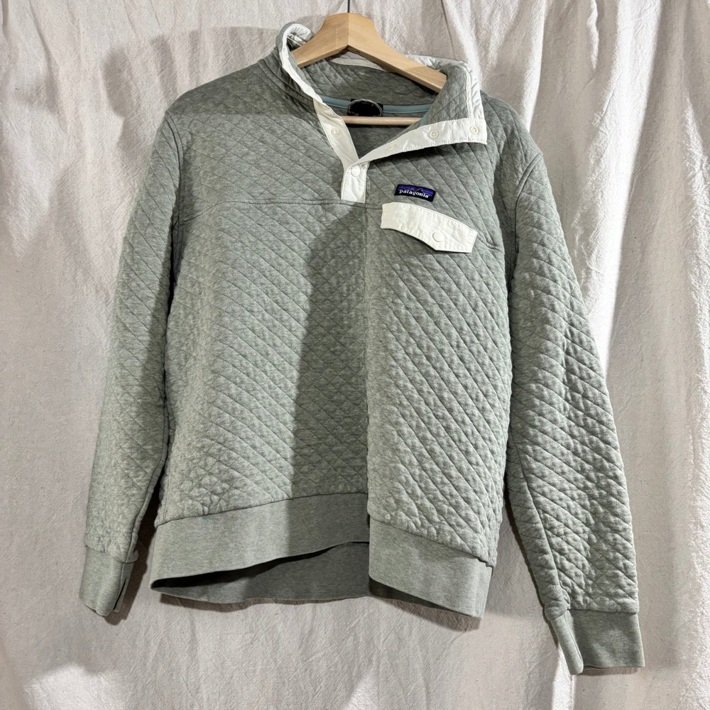 Patagonia Gray Quilted Pullover Sweatshirt - Women’s L - Excellent condition